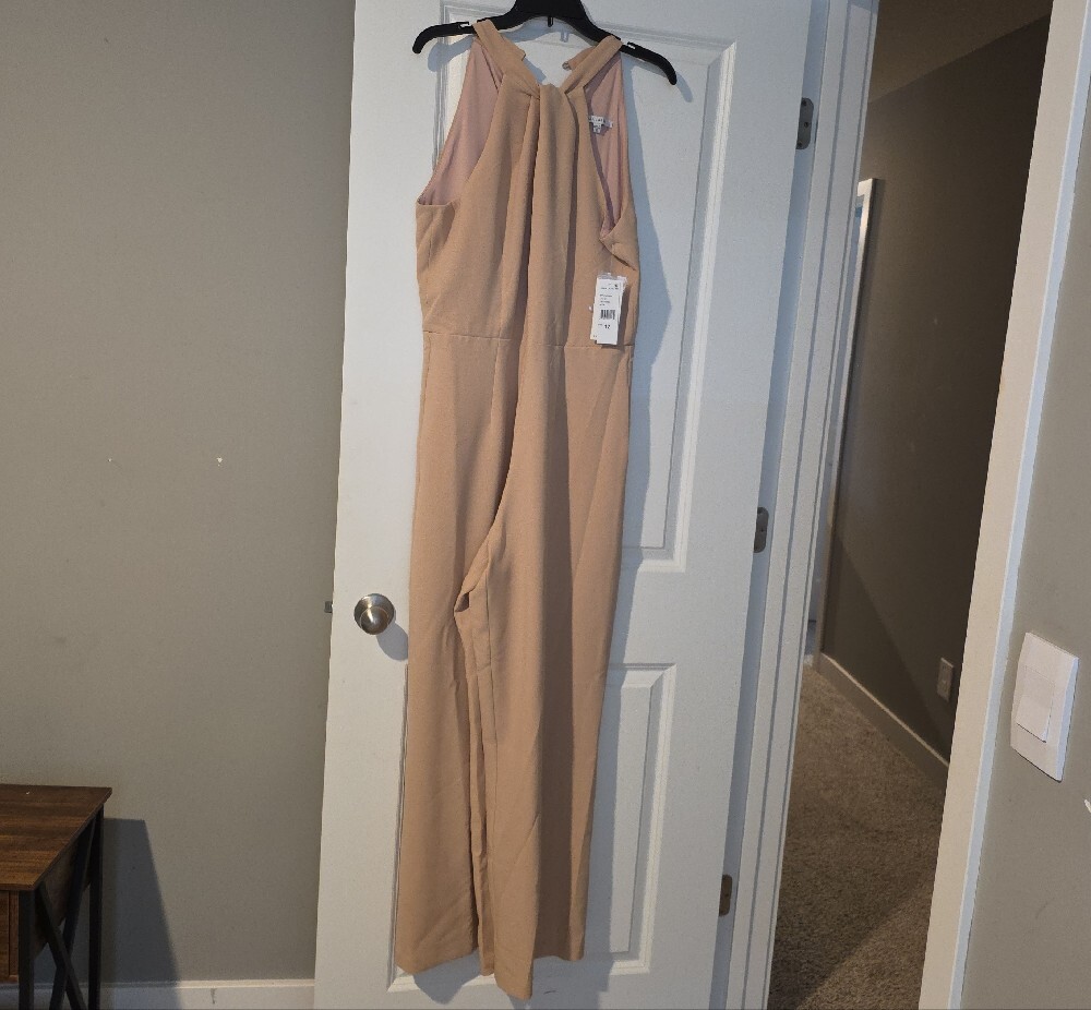 julia jordan Sleeveless Wide-Leg Jumpsuit in Beige Taupe - Picture 3 of 15